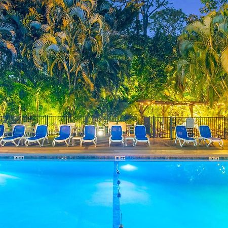 The Fairways Inn Of North Naples Екстериор снимка