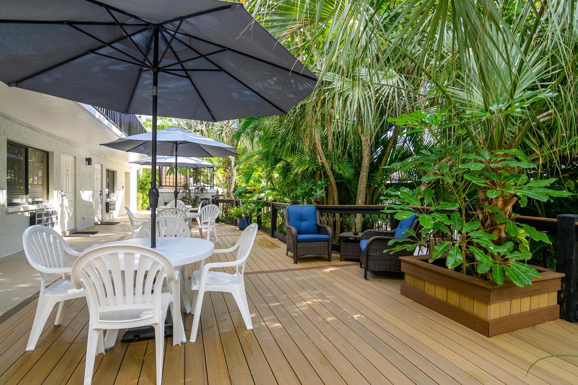 The Fairways Inn Of North Naples Екстериор снимка