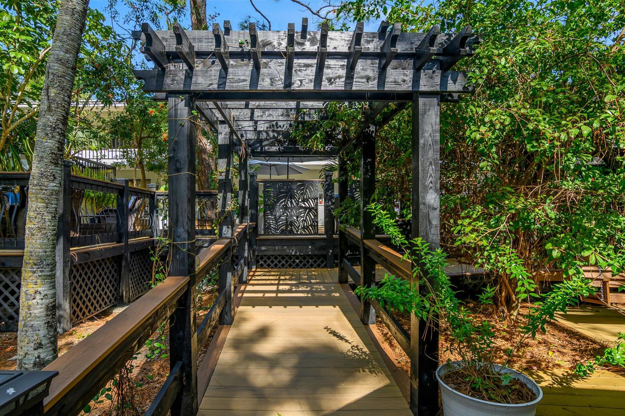 The Fairways Inn Of North Naples Екстериор снимка