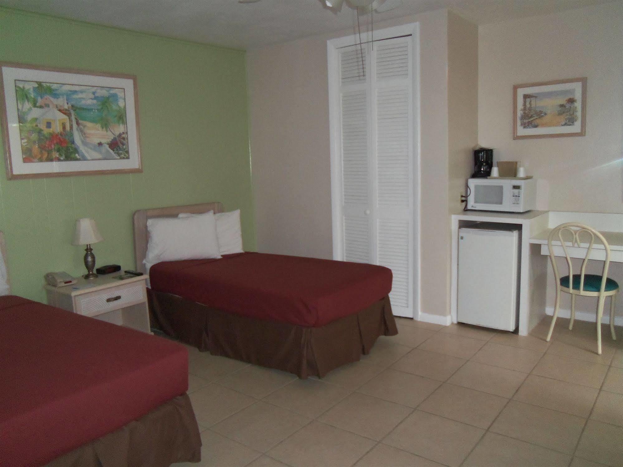The Fairways Inn Of North Naples Екстериор снимка
